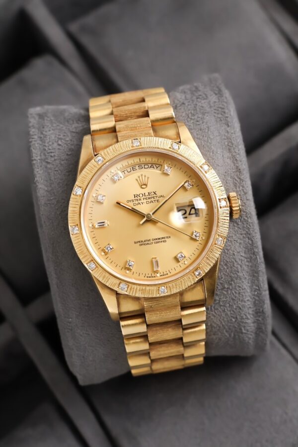 Rolex Day-Date 36 Yellow Gold 18K 18248 - Image 2