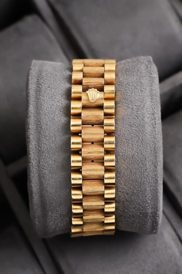 Rolex Day-Date 36 Yellow Gold 18K 18248 - Image 6