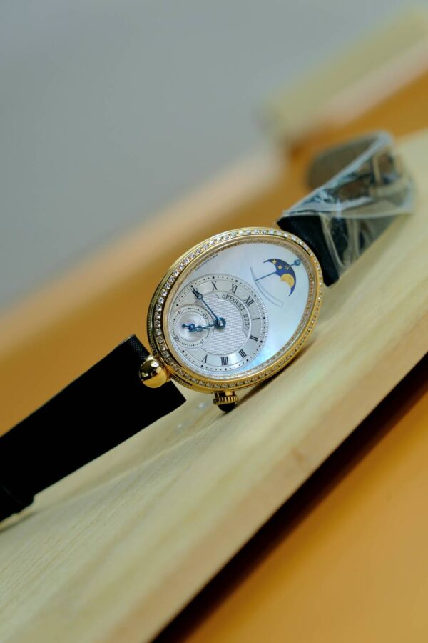 Breguet 8908 Reine de Naples Yellow Gold (REF. 8908BA/52/964/D00D3L)