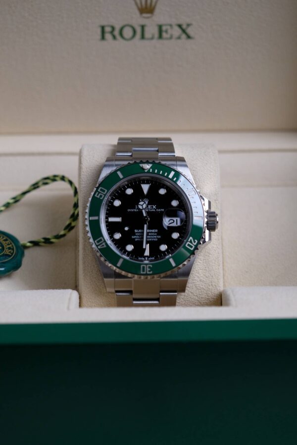 Rolex Submariner Starbucks 41 mm. (Ref.126610LV) - Image 2