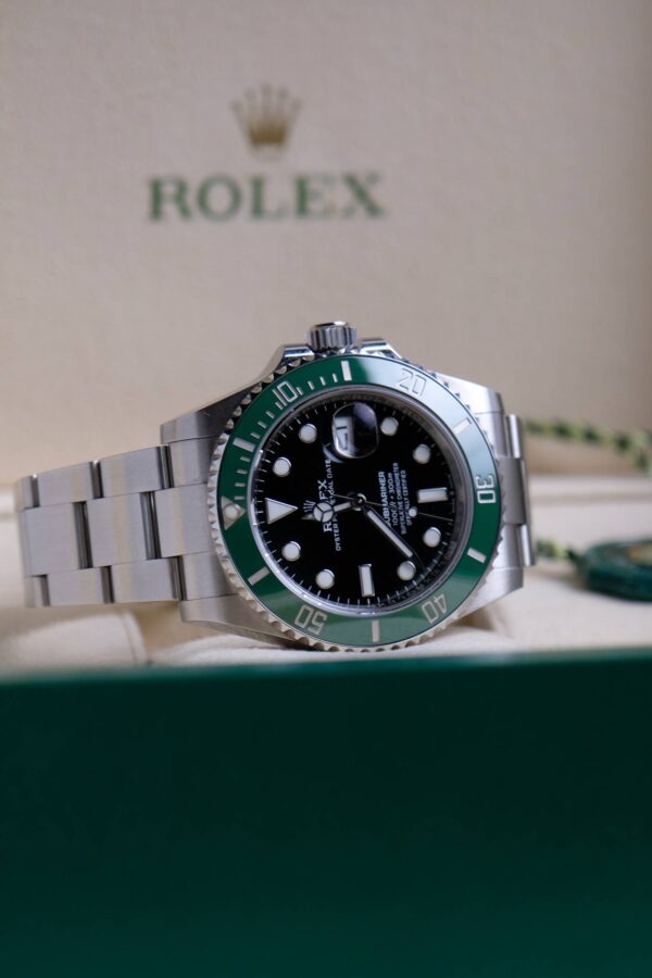 Rolex Submariner Starbucks 41 mm. (Ref.126610LV)